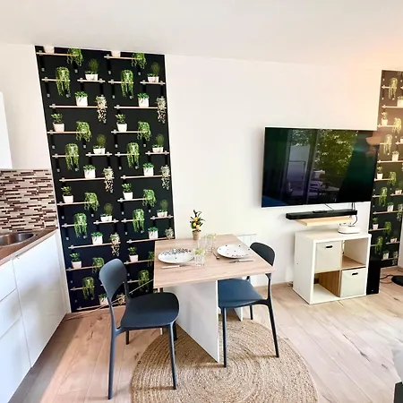 L'estival, * רויאן