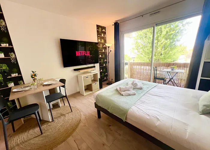 Apartman L'estival, *